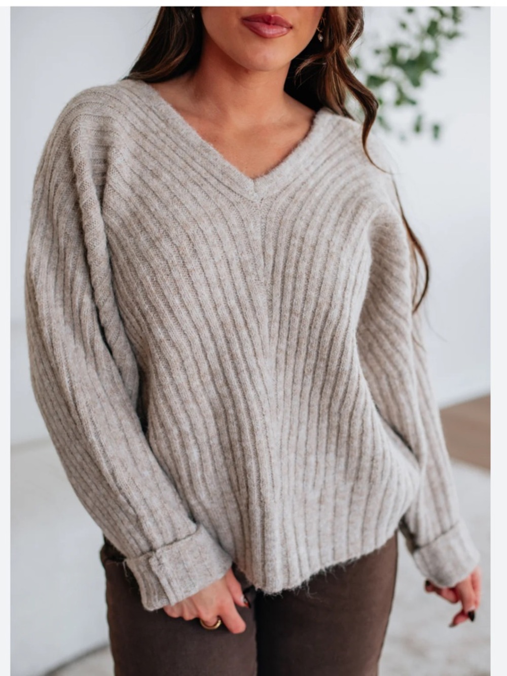 H&M Taupe Ribbed V-Neck Sweater 100% wool size M